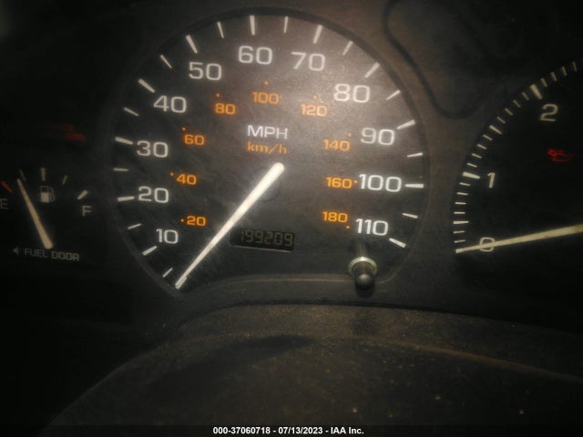 2002 SATURN SL VIN: 1G8ZF52892Z242087