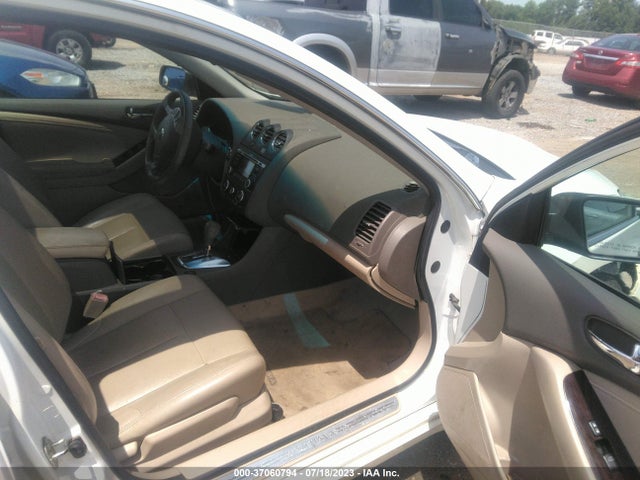 2011 NISSAN ALTIMA 3.5 SR VIN: 1N4BL2APXBN492300