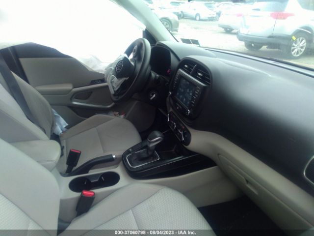 KNDJ23AU8L7045863 KIA SOUL LX