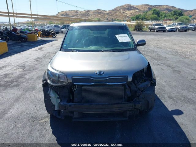 KNDJN2A26K7008132 KIA Soul Base