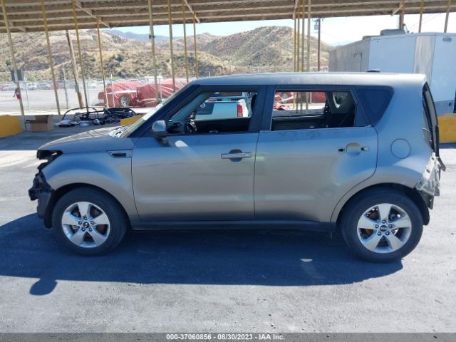 KNDJN2A26K7008132 KIA Soul Base