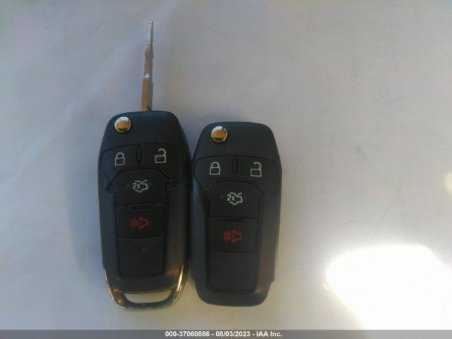 1FA6P0HDXE5365461 Ford FUSION SE