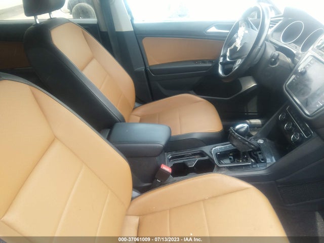 3VV2B7AX6KM046618 Volkswagen TIGUAN SE