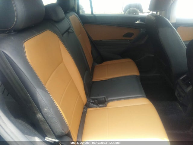 3VV2B7AX6KM046618 Volkswagen TIGUAN SE