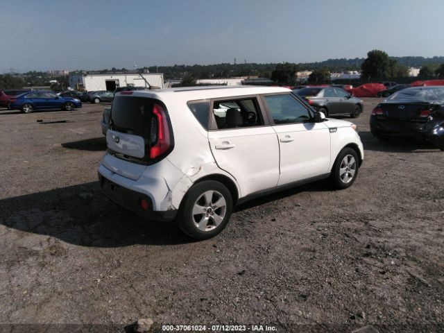 KNDJN2A28H7422182 KIA Soul Base