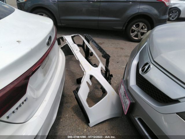3KPF24AD7KE059442 KIA Forte Lxs