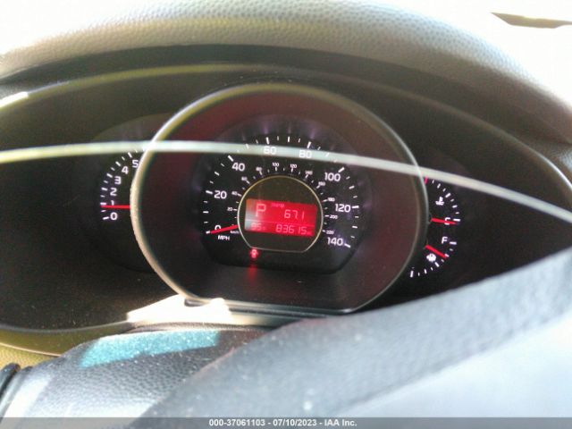 KNDJP3A55J7529352 KIA SOUL +