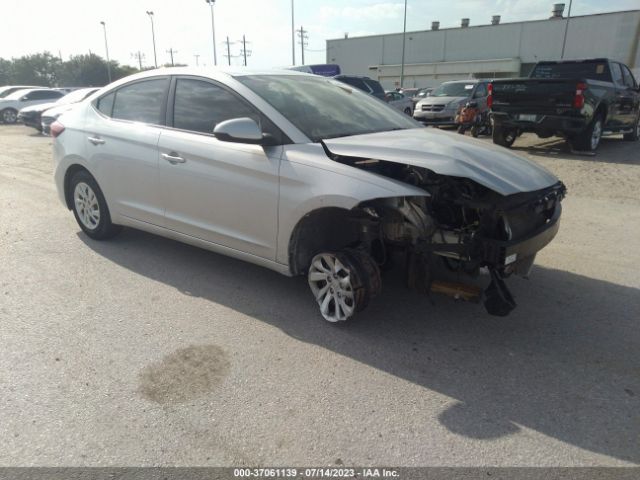 2018 5NPD74LF5JH275033 main image