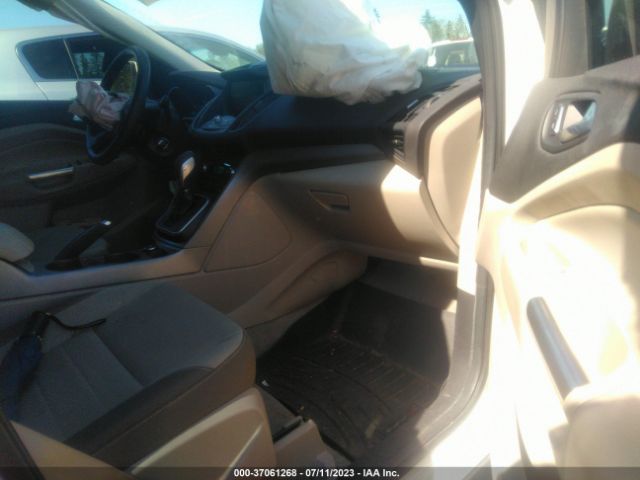 1FMCU9G93EUB80919 Ford ESCAPE SE
