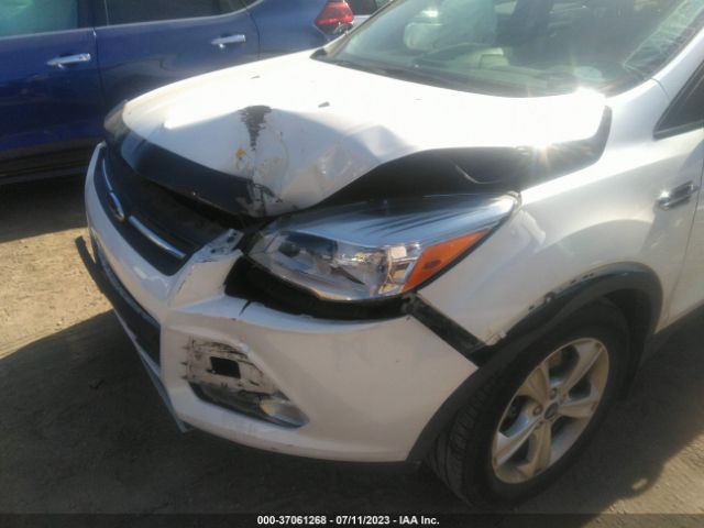 1FMCU9G93EUB80919 Ford ESCAPE SE