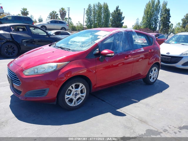 Ford FIESTA SE 2015 3FADP4EJ0FM159019 Image 2