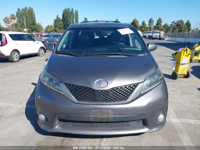 Toyota SIENNA SE 2017 5TDXZ3DC2HS786015 Image 5