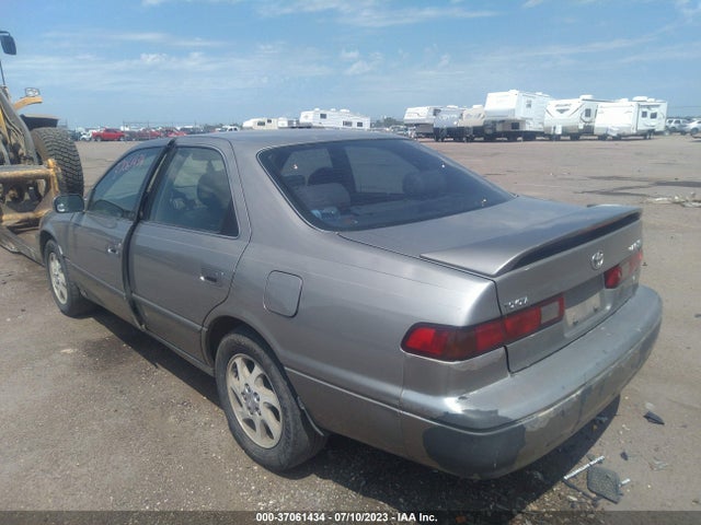 1999 TOYOTA CAMRY LE/XLE VIN: JT2BF28K5X0202960