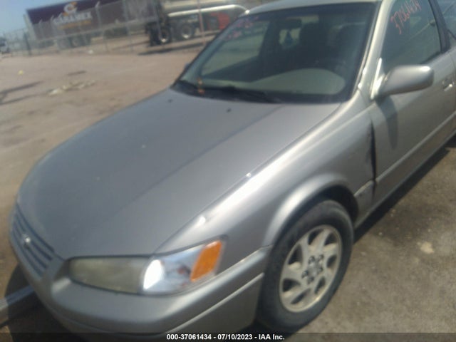 1999 TOYOTA CAMRY LE/XLE VIN: JT2BF28K5X0202960