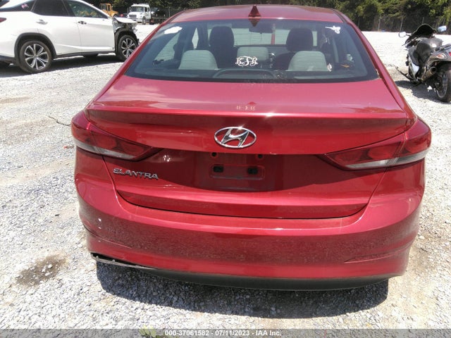 2018 HYUNDAI ELANTRA SEL VIN: 5NPD84LF3JH219900