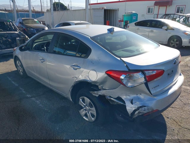KIA FORTE LX 2016 KNAFK4A66G5574465 Image 4