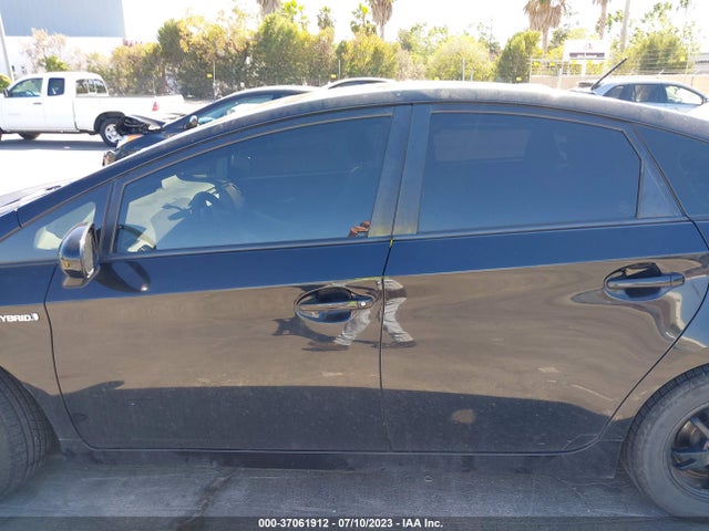 Toyota Prius Four/five/three/one/two 2014 JTDKN3DUXE1808107 Image 6