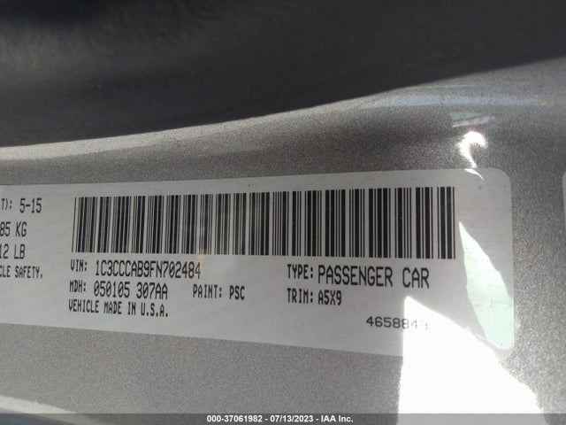 1C3CCCAB9FN702484 Chrysler 200 Limited