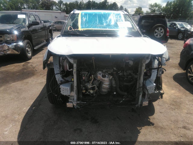 Toyota Highlander Platinum 2022 5TDFZRBHXNS173780 Image 4