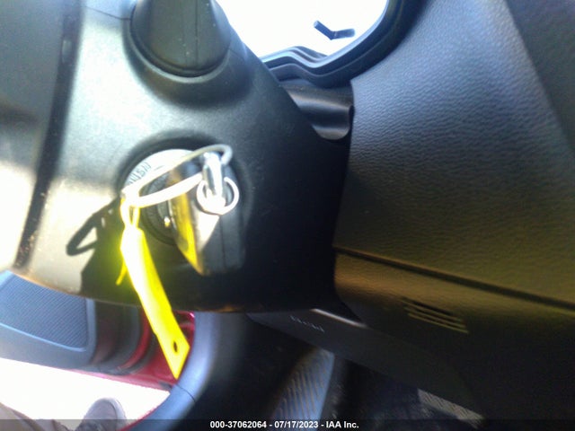 2021 TOYOTA COROLLA LE VIN: JTDEPMAE3MJ135539