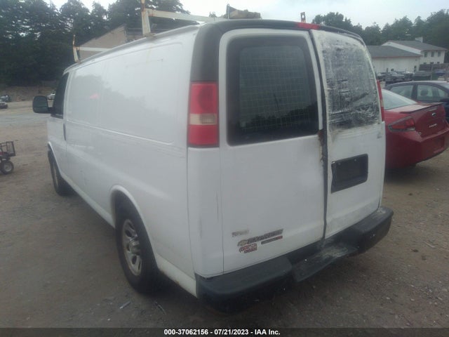 2011 CHEVROLET EXPRESS CARGO VAN VIN: 1GCSHAF47B1117489