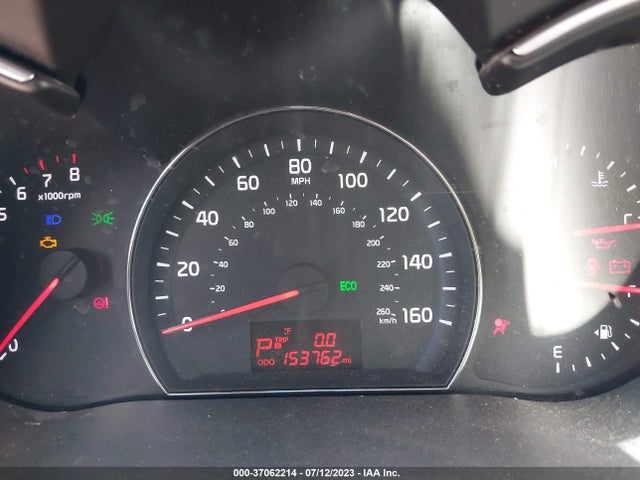 2014 KIA SORENTO LX VIN: 5XYKT3A60EG455324