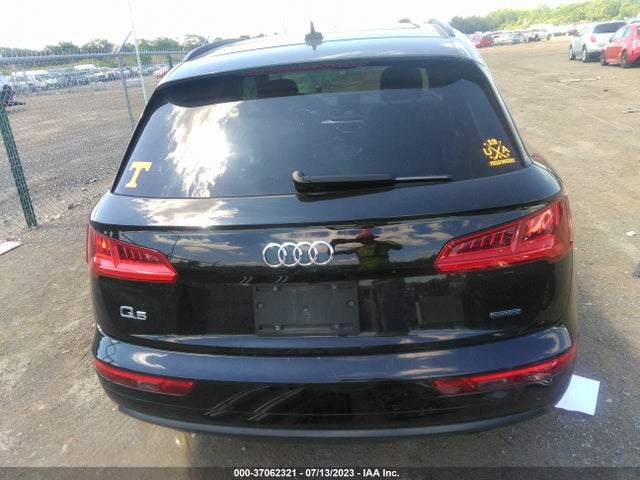 WA1ANAFY1L2115539 Audi Q5 Premium/titanium Premium