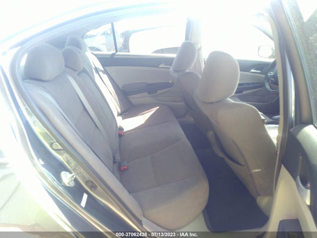 2011 HONDA ACCORD SDN LX-P VIN: 1HGCP2F48BA120870