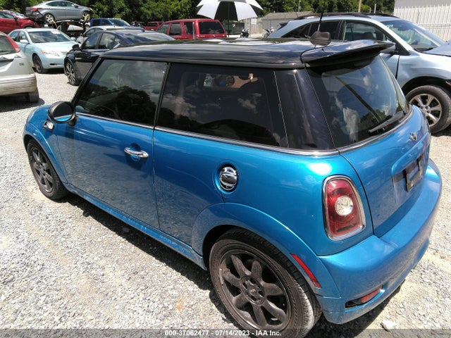 2010 MINI COOPER HARDTOP S VIN: WMWMF7C50ATZ71769