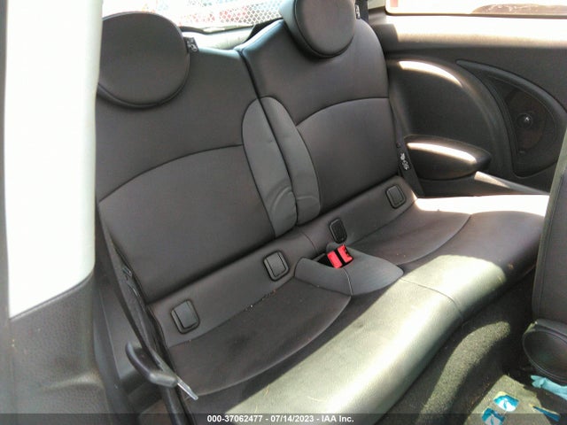 2010 MINI COOPER HARDTOP S VIN: WMWMF7C50ATZ71769