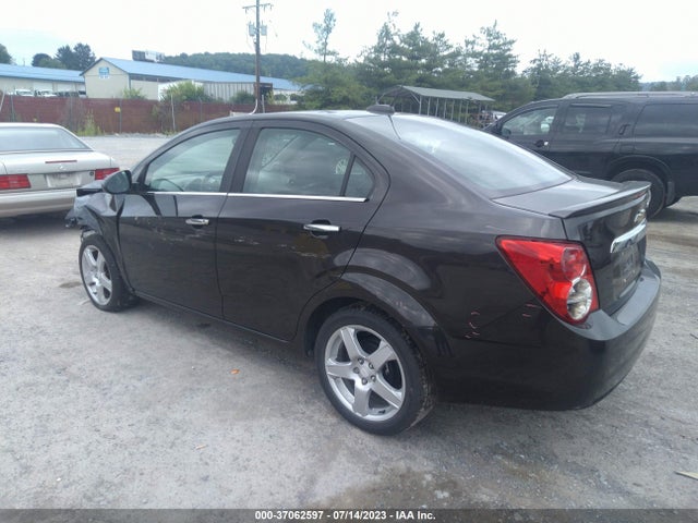 Chevrolet SONIC LTZ 2016 1G1JE5SB4G4134023 Image 3