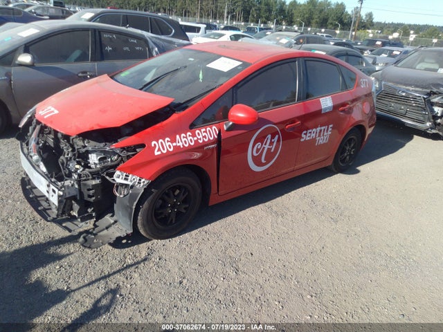 Toyota Prius Four 2015 JTDKN3DU2F1955037 Image 2