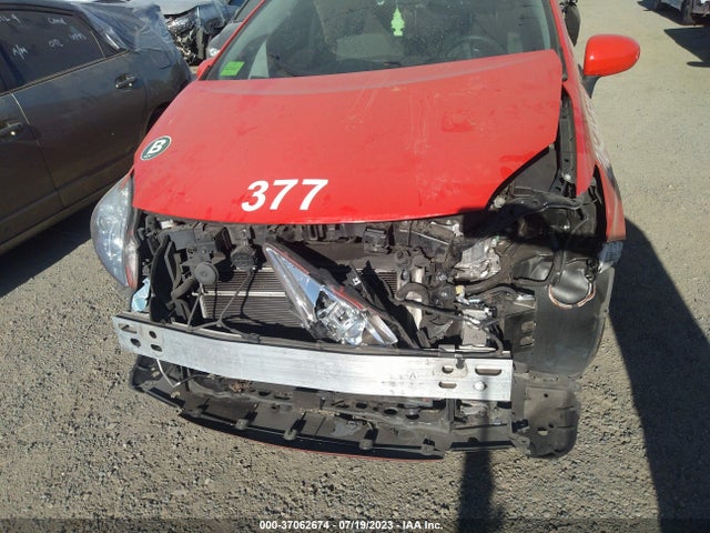 Toyota Prius Four 2015 JTDKN3DU2F1955037 Image 13