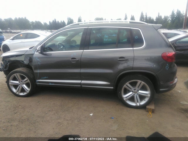 WVGBV7AX3GW022415 Volkswagen Tiguan R-line