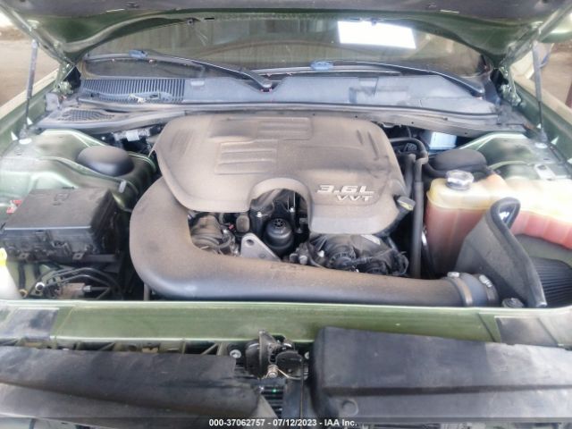 2C3CDZAG4JH219501 Dodge Challenger Sxt Plus