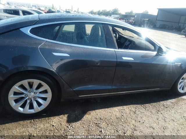 Tesla Model S 90d/70d/75d/60d/85d 2016 5YJSA1E25GF156617 Image 5