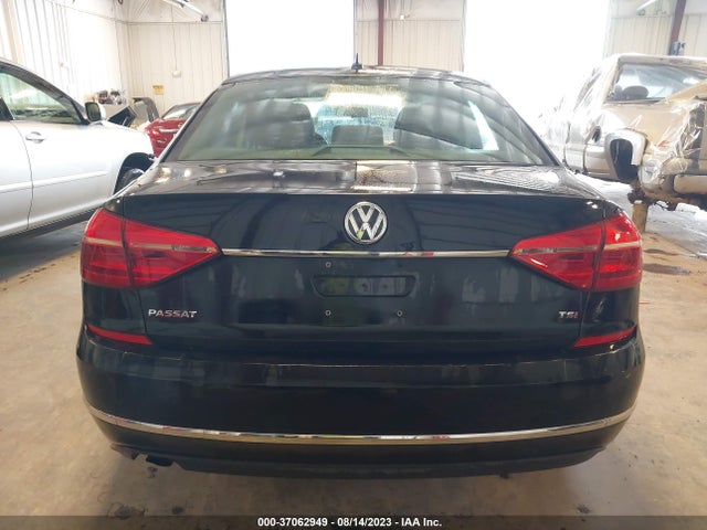 1VWAS7A37GC047015 Volkswagen Passat 1.8t S