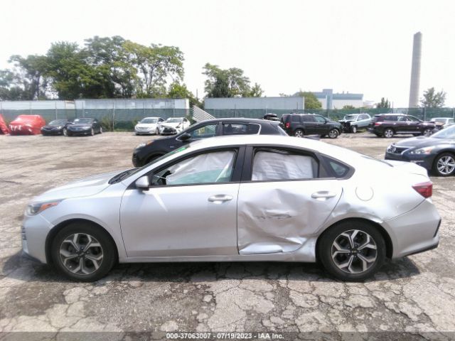 3KPF24AD2LE170143 KIA Forte Lxs
