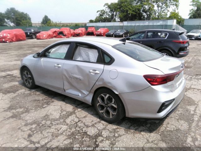 3KPF24AD2LE170143 KIA Forte Lxs