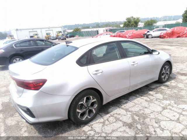 3KPF24AD2LE170143 KIA Forte Lxs