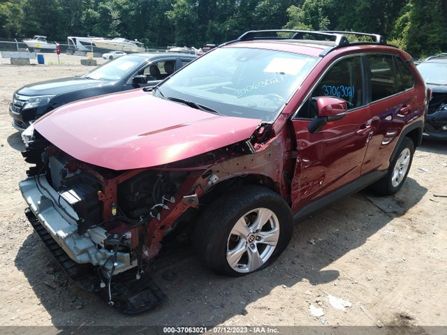 2021 TOYOTA RAV4 XLE VIN: 2T3P1RFV2MW169800