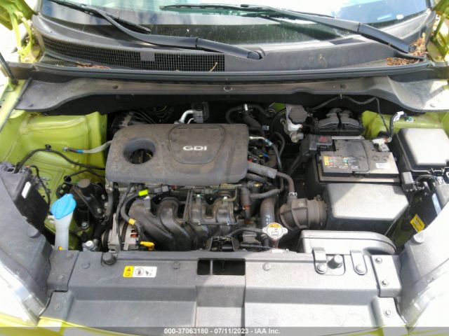 KNDJN2A27H7884538 KIA Soul Base