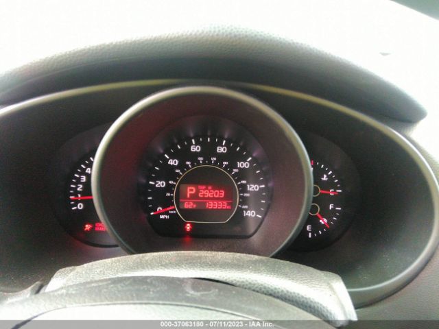 KNDJN2A27H7884538 KIA Soul Base