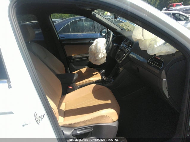 3VV2B7AX5NM138730 Volkswagen TIGUAN SE