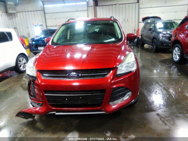 1FMCU9G99FUC67533 Ford ESCAPE SE