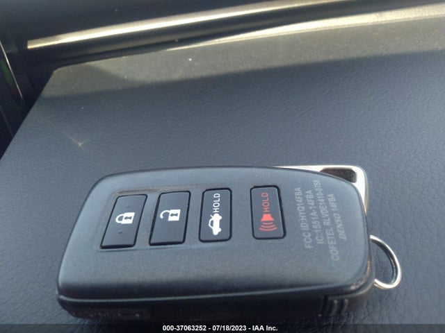 JTHBA1D25J5067378 Lexus Is Is 300