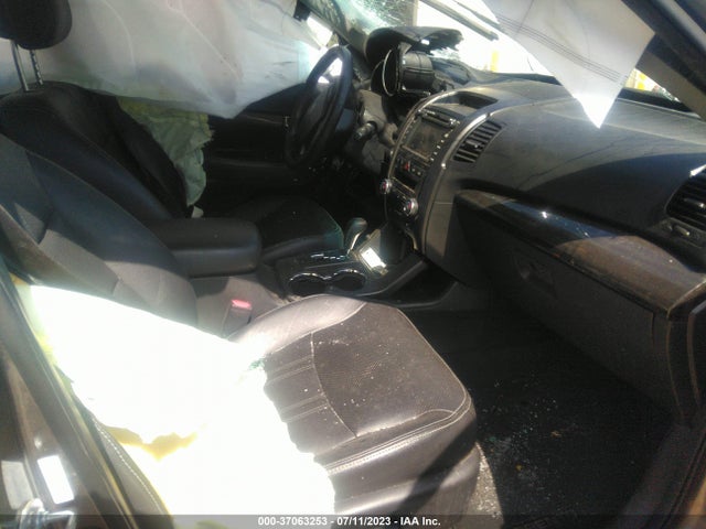 2013 KIA SORENTO EX VIN: 5XYKUDA67DG385001