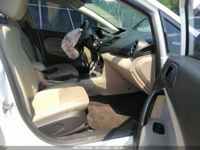 3FADP4BJ4HM159516 Ford FIESTA SE