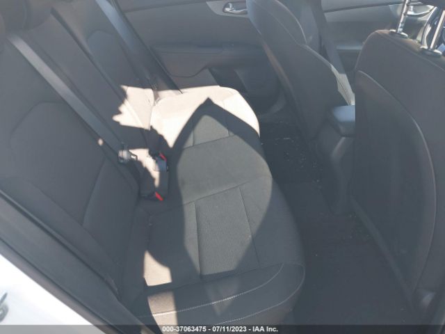 3KPF24AD9ME290037 KIA Forte Lxs