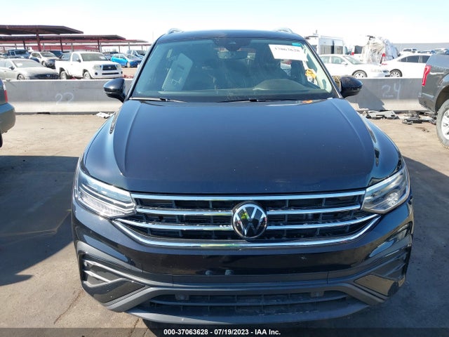3VV3B7AX6NM119480 Volkswagen TIGUAN SE